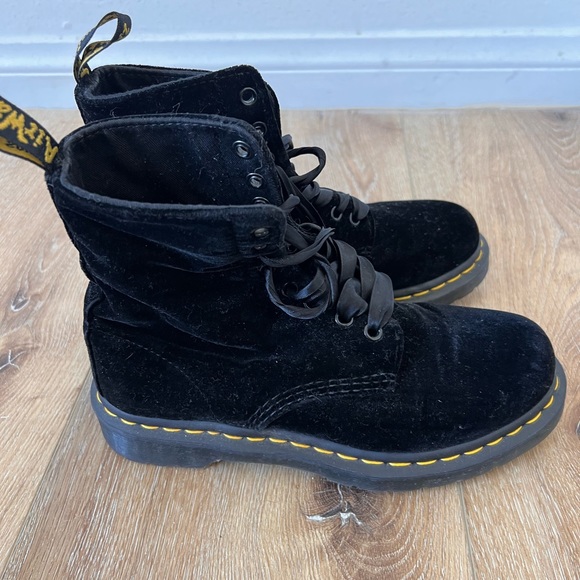 Doc Martens Pascal Velvet Boot - Picture 3 of 4